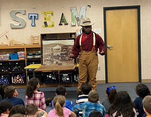 Helotes Bulldogs learning about Sam Houston from BIll Perryman