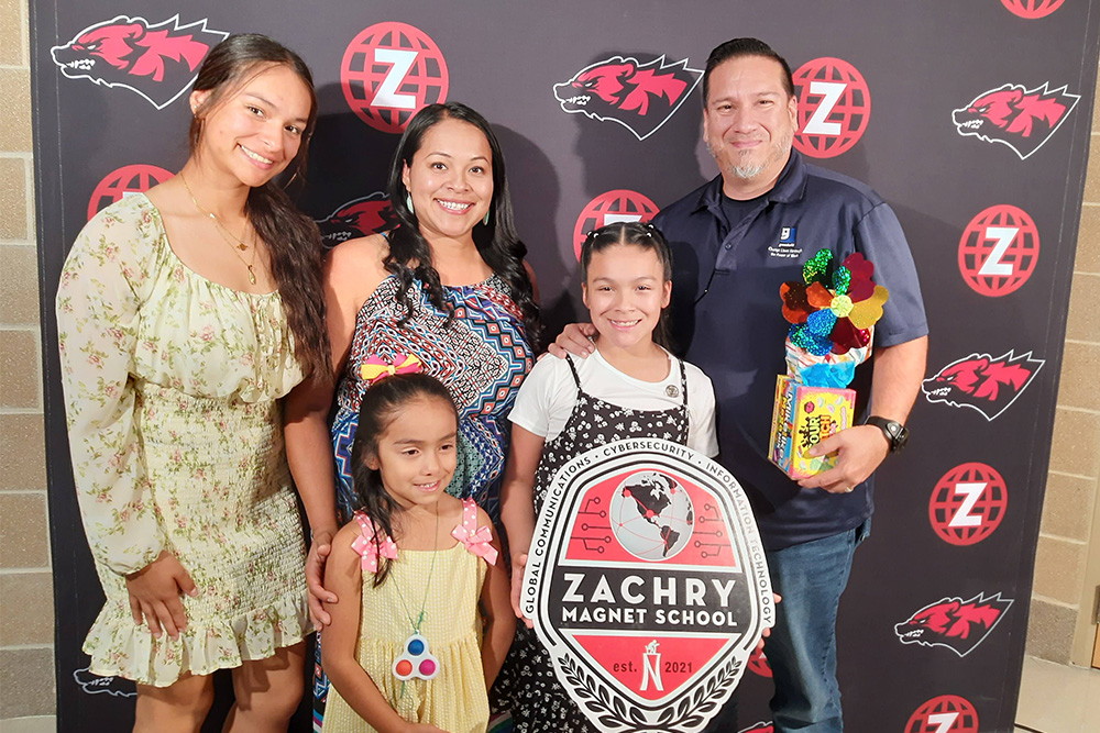 Zachry Magnet family