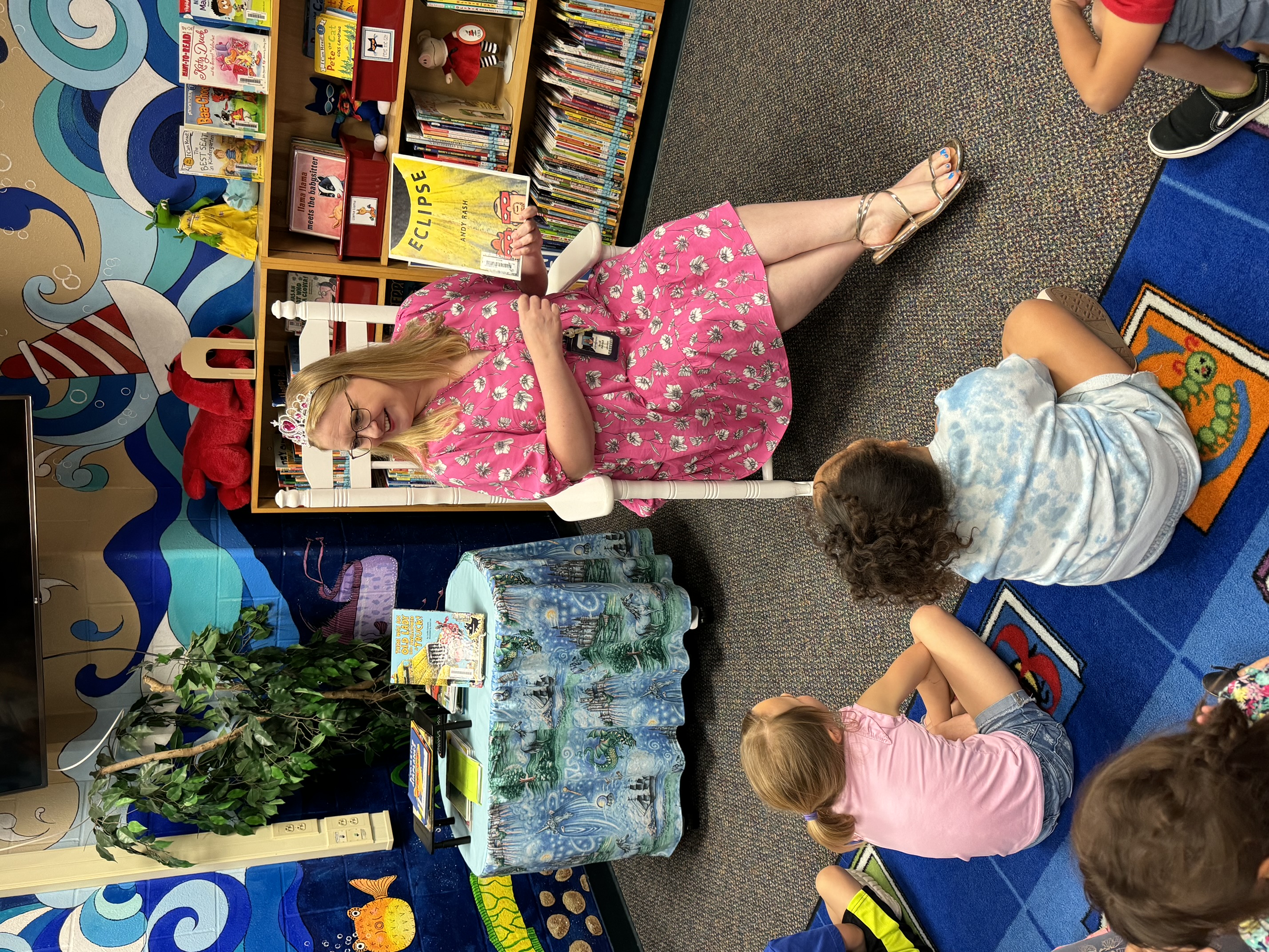 Julie Daigle, Murnin Librarian