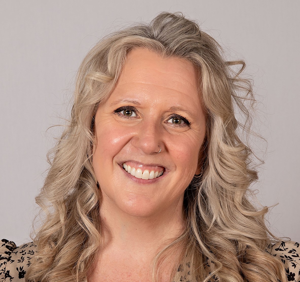 Tracey Washington, Library Assistant