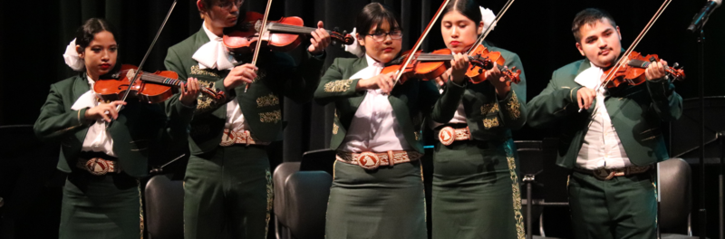 Holmes mariachi band 