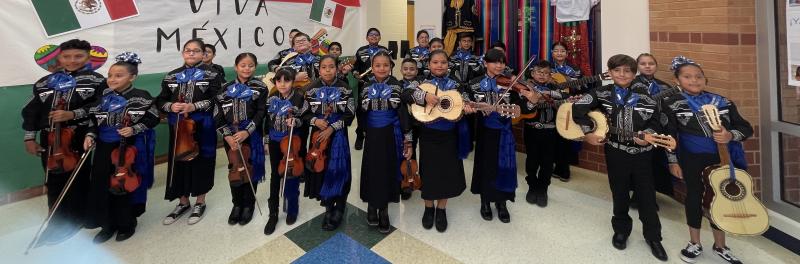 Mariachi Club standing in the rotunda