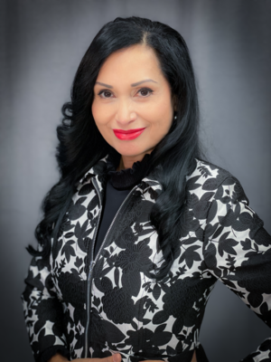 Professional portrait of Gabriela Aguilar