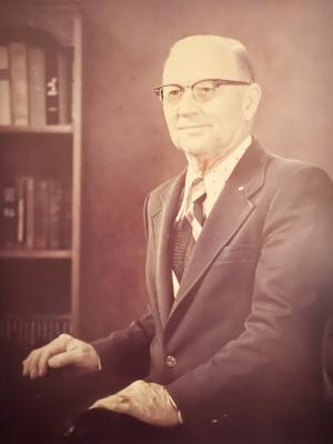 Portrait of Lloyd M. Knowlton
